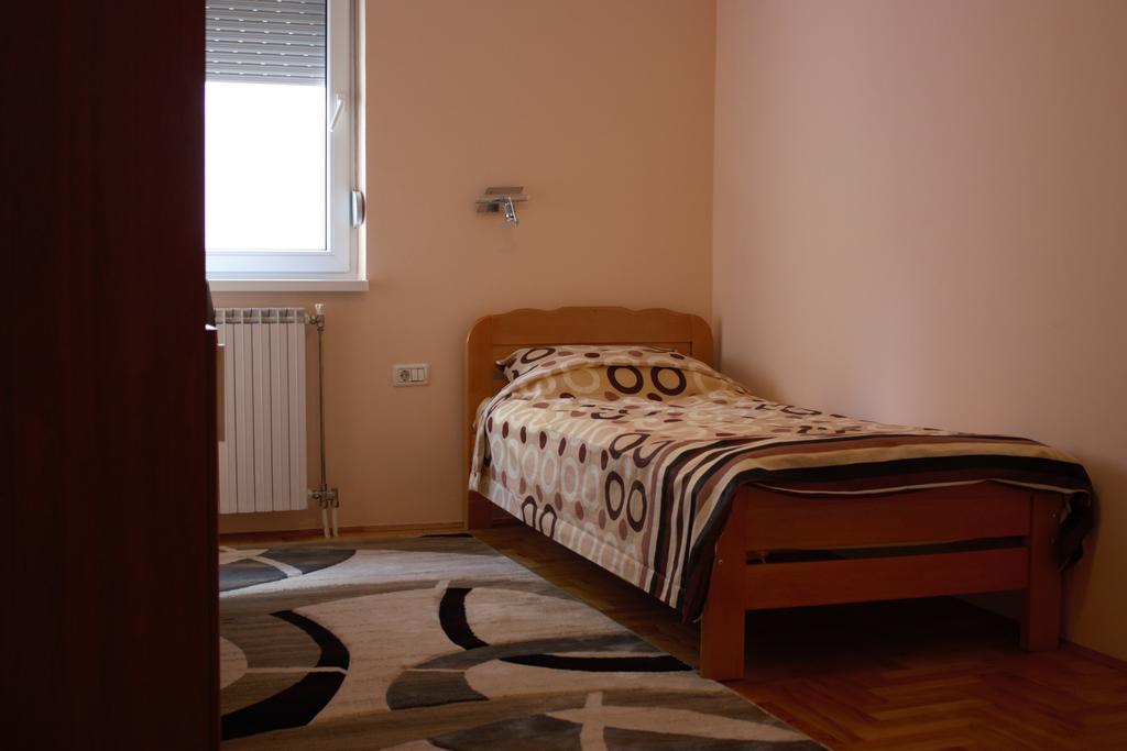 Apartments Skopje Downtown Ngoại thất bức ảnh