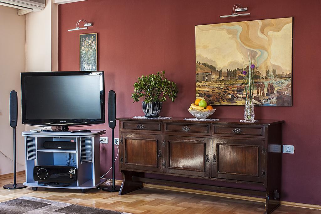 Apartments Skopje Downtown Ngoại thất bức ảnh